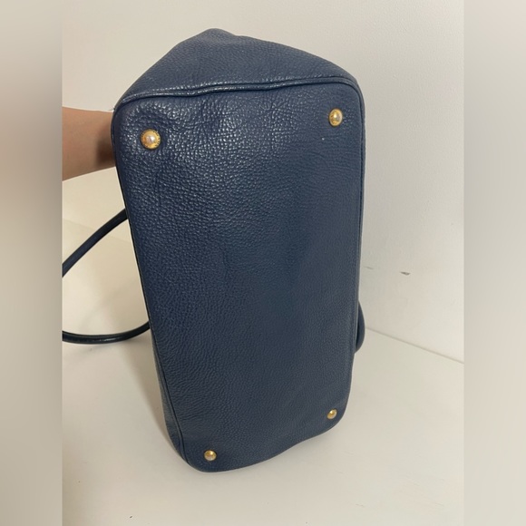 Authentic Prada Vitello daino tote bag - Picture 9 of 13